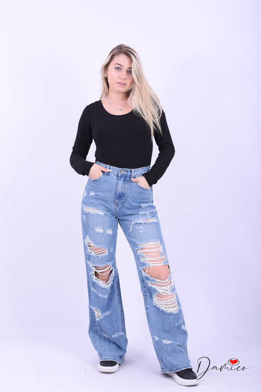 Jeans largo strappato