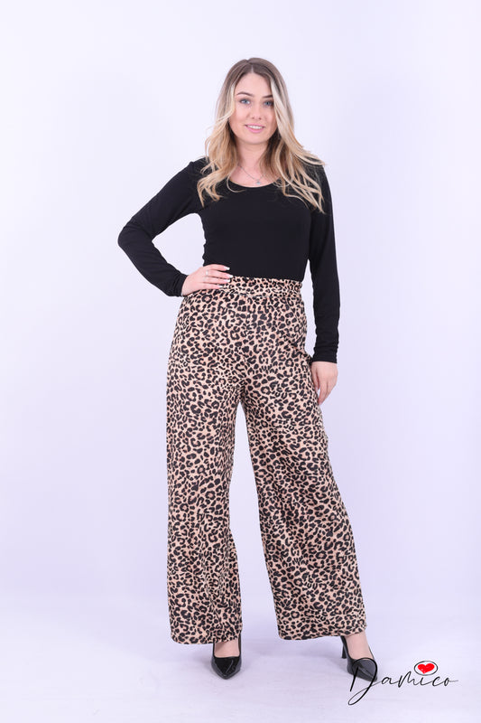 Pantaloni leopardato a Palazzo